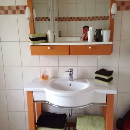 Im Ballhaus Neuhilbersdorf *